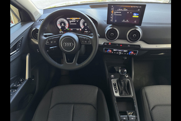 Audi Q2 35 TFSI 1.5 S-LINE ✅ NIEUW MODEL ✅150PK VIR.COCKPIT ELEK.KLEP TOUCHSCREEN CARPLAY NAVI CAMERA MATRIX LED STOELVERW. PDC KEYLESS 2026