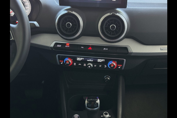 Audi Q2 35 TFSI 1.5 S-LINE ✅ NIEUW MODEL ✅150PK VIR.COCKPIT ELEK.KLEP TOUCHSCREEN CARPLAY NAVI CAMERA MATRIX LED STOELVERW. PDC KEYLESS 2026
