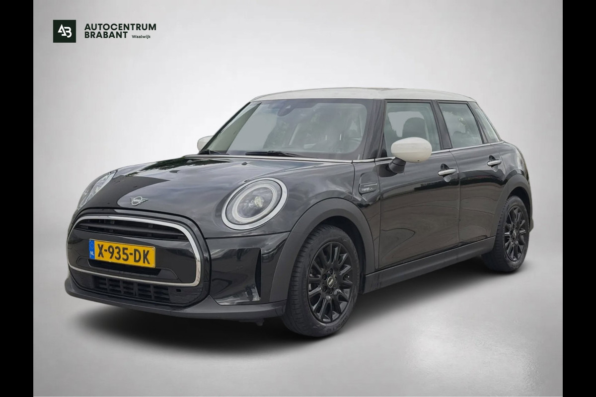 MINI 5-deurs 1.5 Cooper Camden Edition(NL-auto, 1e Eig, Dealer OndH, Carplay, PDC, Climate Con, Cruise Con, Navi, etc)