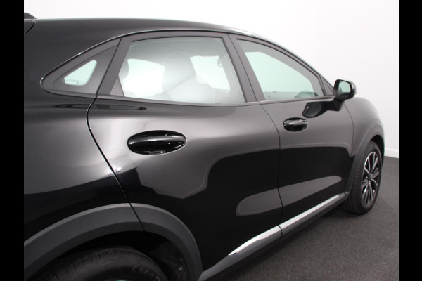 Ford Puma 1.0 EcoBoost Automaat Titanium Climate control LED Verwarmde voorstoelen Parkeersensor achter Cruise control Stuurverwarming Navigatie Lane assist Apple Carplay / Android auto