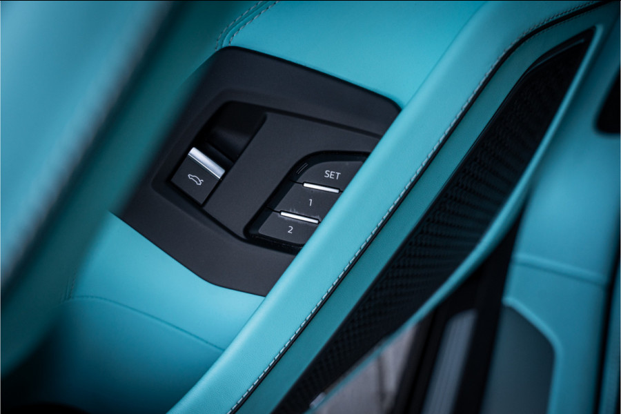Lamborghini Urus Mansory 4.0 V8 - Panorama | Sterrenhemel | Sensonum | Massage | Stoelkoeling