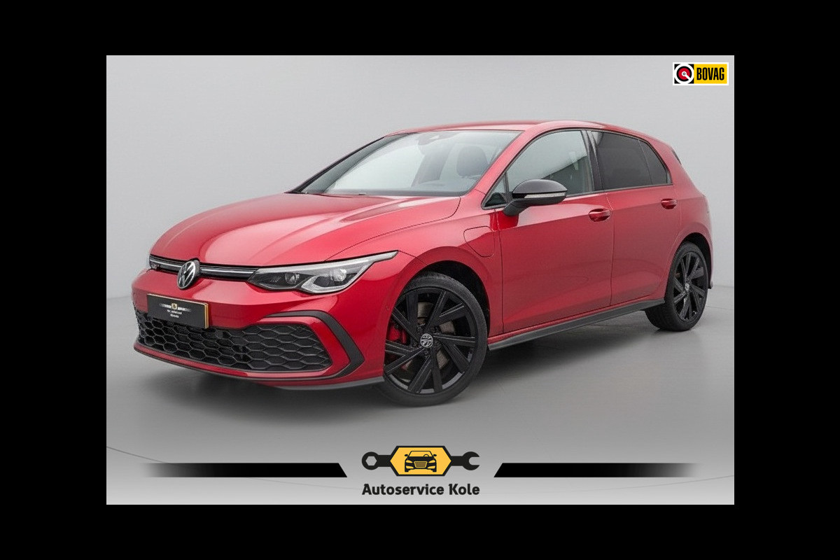 Volkswagen Golf 1.4 eHybrid GTE Black Style* ParkeerCamera * Side Assist * Stuurverwarming *
