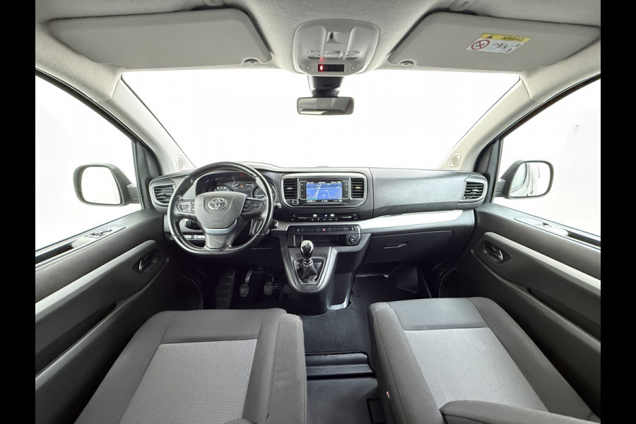 Toyota ProAce Worker 2.0D-4D L3H1 Dubbele Cabine 5-Persoons Ecc 3D-Navi Apple Carplay Android Auto Bluetooth Black Line Long DC Cruise Control Lmv Regen-Lichtsensor led Privacy Glas Schuifdeur 1e Eigenaar Dealeronderhouden Origineel Nederlandse Auto