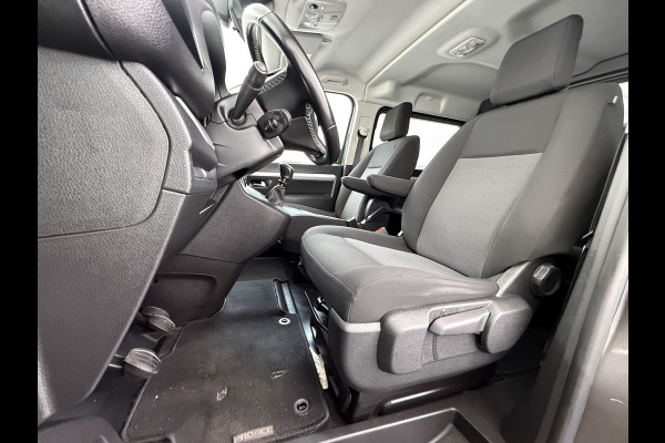 Toyota ProAce Worker 2.0D-4D L3H1 Dubbele Cabine 5-Persoons Ecc 3D-Navi Apple Carplay Android Auto Bluetooth Black Line Long DC Cruise Control Lmv Regen-Lichtsensor led Privacy Glas Schuifdeur 1e Eigenaar Dealeronderhouden Origineel Nederlandse Auto