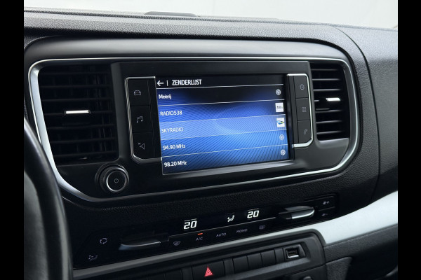 Toyota ProAce Worker 2.0D-4D L3H1 Dubbele Cabine 5-Persoons Ecc 3D-Navi Apple Carplay Android Auto Bluetooth Black Line Long DC Cruise Control Lmv Regen-Lichtsensor led Privacy Glas Schuifdeur 1e Eigenaar Dealeronderhouden Origineel Nederlandse Auto