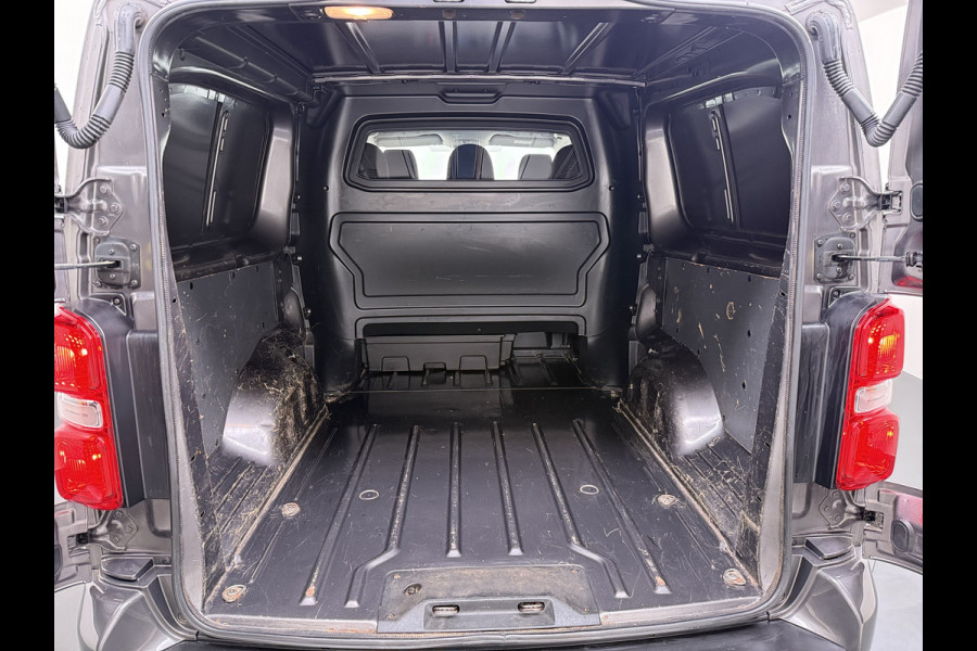 Toyota ProAce Worker 2.0D-4D L3H1 Dubbele Cabine 5-Persoons Ecc 3D-Navi Apple Carplay Android Auto Bluetooth Black Line Long DC Cruise Control Lmv Regen-Lichtsensor led Privacy Glas Schuifdeur 1e Eigenaar Dealeronderhouden Origineel Nederlandse Auto
