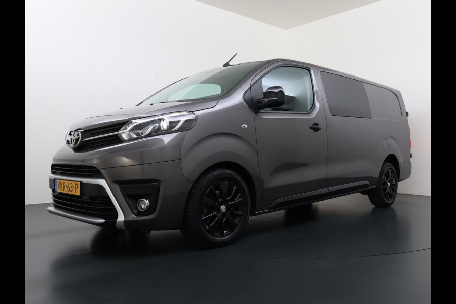 Toyota ProAce Worker 2.0D-4D L3H1 Dubbele Cabine 5-Persoons Ecc 3D-Navi Apple Carplay Android Auto Bluetooth Black Line Long DC Cruise Control Lmv Regen-Lichtsensor led Privacy Glas Schuifdeur 1e Eigenaar Dealeronderhouden Origineel Nederlandse Auto