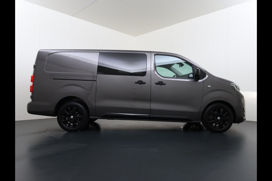Toyota ProAce Worker 2.0D-4D L3H1 Dubbele Cabine 5-Persoons Ecc 3D-Navi Apple Carplay Android Auto Bluetooth Black Line Long DC Cruise Control Lmv Regen-Lichtsensor led Privacy Glas Schuifdeur 1e Eigenaar Dealeronderhouden Origineel Nederlandse Auto