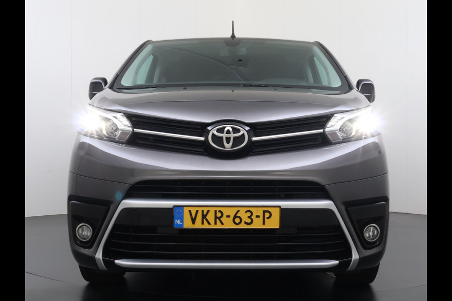 Toyota ProAce Worker 2.0D-4D L3H1 Dubbele Cabine 5-Persoons Ecc 3D-Navi Apple Carplay Android Auto Bluetooth Black Line Long DC Cruise Control Lmv Regen-Lichtsensor led Privacy Glas Schuifdeur 1e Eigenaar Dealeronderhouden Origineel Nederlandse Auto