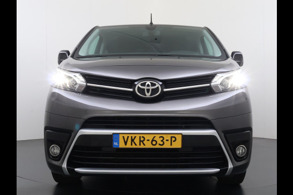 Toyota ProAce Worker 2.0D-4D L3H1 Dubbele Cabine 5-Persoons Ecc 3D-Navi Apple Carplay Android Auto Bluetooth Black Line Long DC Cruise Control Lmv Regen-Lichtsensor led Privacy Glas Schuifdeur 1e Eigenaar Dealeronderhouden Origineel Nederlandse Auto