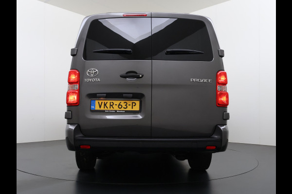 Toyota ProAce Worker 2.0D-4D L3H1 Dubbele Cabine 5-Persoons Ecc 3D-Navi Apple Carplay Android Auto Bluetooth Black Line Long DC Cruise Control Lmv Regen-Lichtsensor led Privacy Glas Schuifdeur 1e Eigenaar Dealeronderhouden Origineel Nederlandse Auto