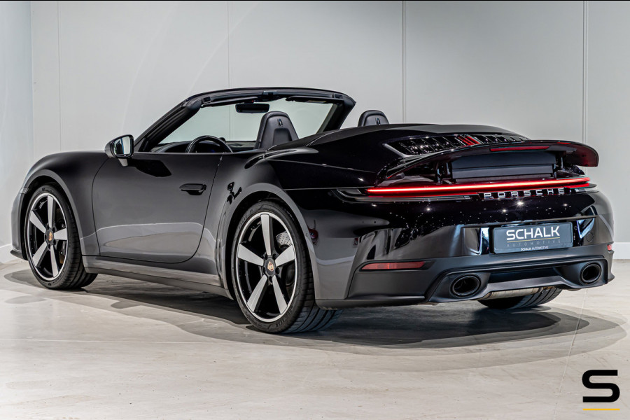 Porsche 911 Cabrio Carrera 992.2|394 PK|Sport Chrono|Sportuitlaat|BOSE|Surround View|20/21” Carrera Classic|Porsche Approved|1e ei