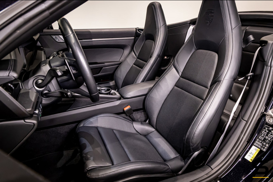 Porsche 911 Cabrio Carrera 992.2|394 PK|Sport Chrono|Sportuitlaat|BOSE|Surround View|20/21” Carrera Classic|Porsche Approved|1e ei