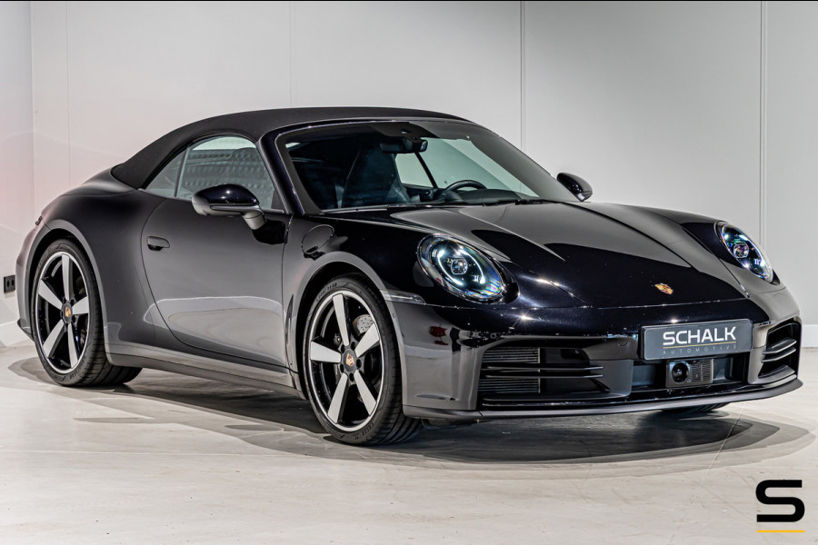 Porsche 911 Cabrio Carrera 992.2|394 PK|Sport Chrono|Sportuitlaat|BOSE|Surround View|20/21” Carrera Classic|Porsche Approved|1e ei