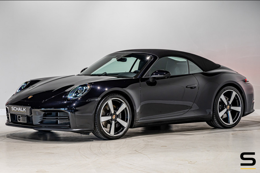 Porsche 911 Cabrio Carrera 992.2|394 PK|Sport Chrono|Sportuitlaat|BOSE|Surround View|20/21” Carrera Classic|Porsche Approved|1e ei