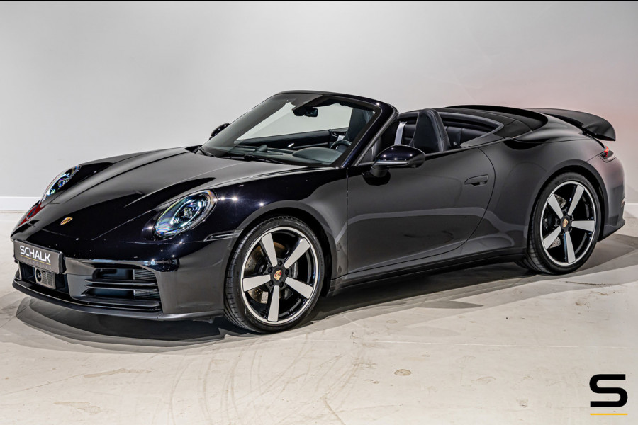 Porsche 911 Cabrio Carrera 992.2|394 PK|Sport Chrono|Sportuitlaat|BOSE|Surround View|20/21” Carrera Classic|Porsche Approved|1e ei