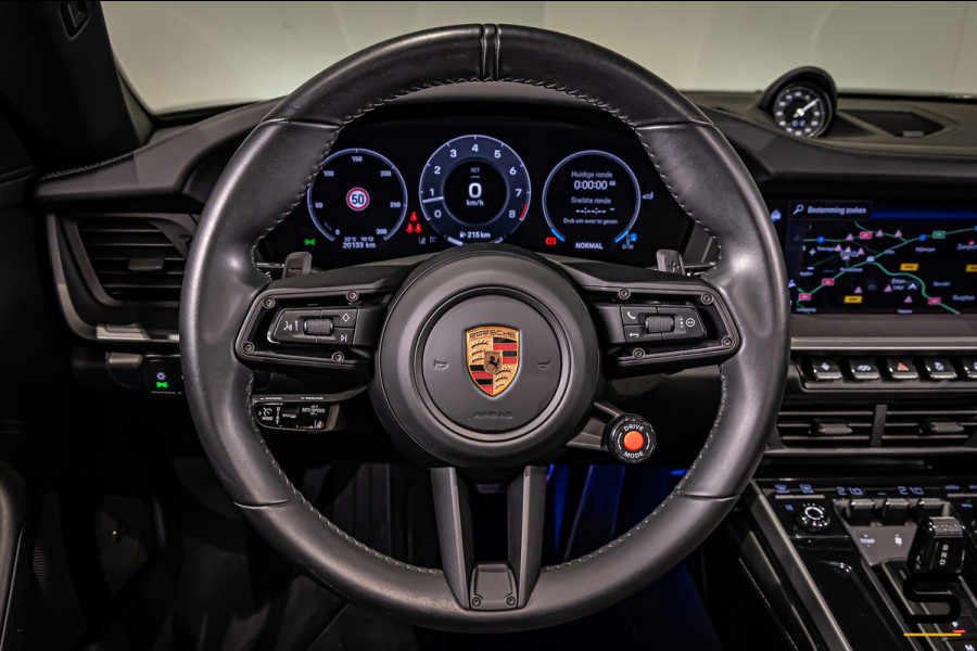Porsche 911 Cabrio Carrera 992.2|394 PK|Sport Chrono|Sportuitlaat|BOSE|Surround View|20/21” Carrera Classic|Porsche Approved|1e ei