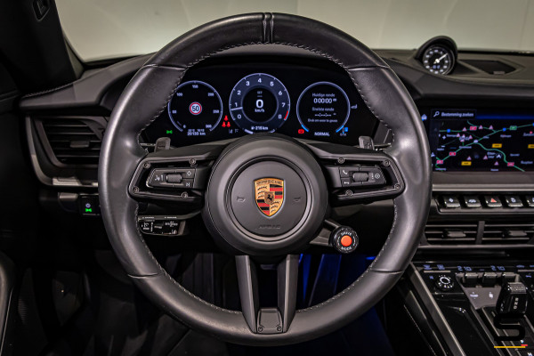 Porsche 911 Cabrio Carrera 992.2|394 PK|Sport Chrono|Sportuitlaat|BOSE|Surround View|20/21” Carrera Classic|Porsche Approved|1e ei