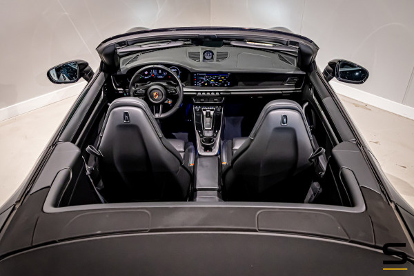 Porsche 911 Cabrio Carrera 992.2|394 PK|Sport Chrono|Sportuitlaat|BOSE|Surround View|20/21” Carrera Classic|Porsche Approved|1e ei