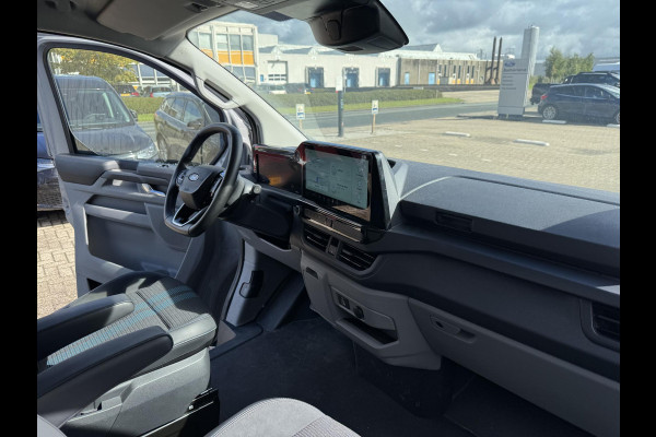 Ford E-Transit Custom 320 L2H1 Sport 65 kWh 218pk | Demo | Driver Assistance Pack | Wegklapbare Trekhaak | Stuurwiel verwarming | Stoel verwarming | 2.300kg Trekgewicht