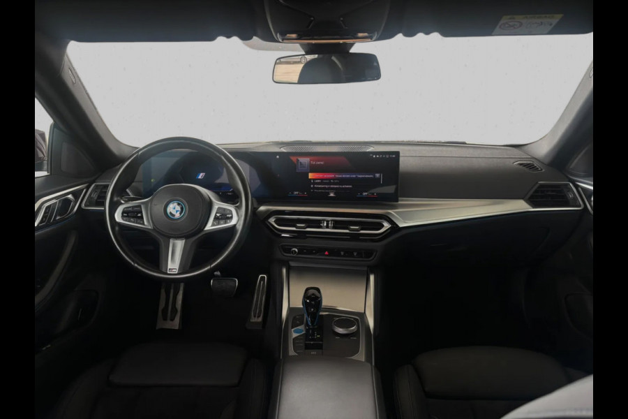 BMW i4 EDrive40 84 kWh M-sport(1e Eig, Dealer OndH, NL-auto, Harman/Kardon, SfeerV, 360 Camera, Lane Assit, Active Cruise, Etc)