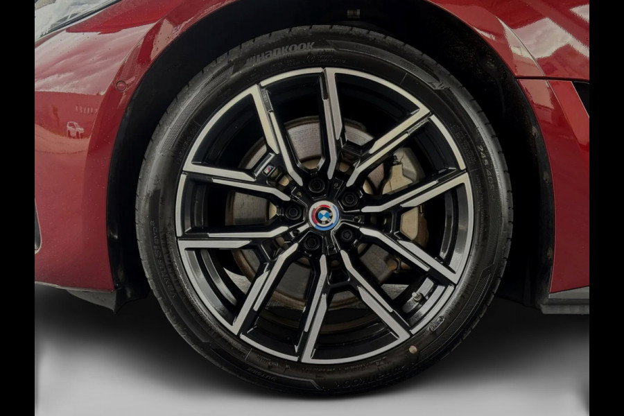 BMW i4 EDrive40 84 kWh M-sport(1e Eig, Dealer OndH, NL-auto, Harman/Kardon, SfeerV, 360 Camera, Lane Assit, Active Cruise, Etc)