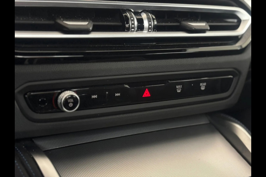 BMW i4 EDrive40 84 kWh M-sport(1e Eig, Dealer OndH, NL-auto, Harman/Kardon, SfeerV, 360 Camera, Lane Assit, Active Cruise, Etc)