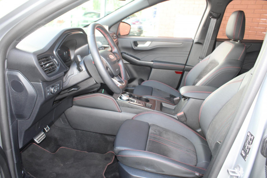Ford Kuga 2.5 PHEV ST-Line X | Panoramadak | Wegklapbare trekhaak | Head up Display | Adapitve Led | Winter Pack | Bang&Olufsen | AGR-stoelen | 2.100kg trekgewicht