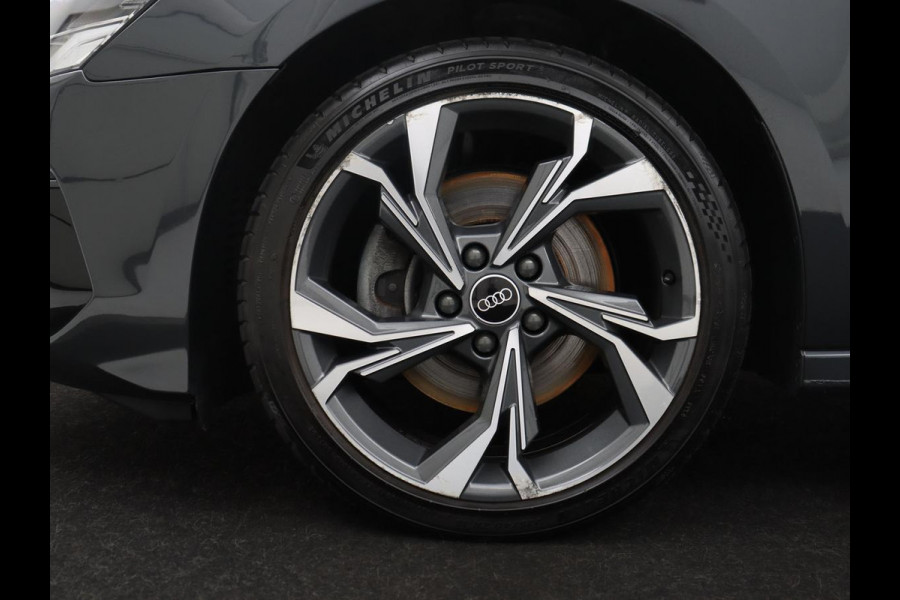 Audi A3 Sportback 35 TFSI Business edition | Cruise control | Climate control | Navigatie | Carplay | Park assist | Virtueel dashboard | Full LED | 18" velgen