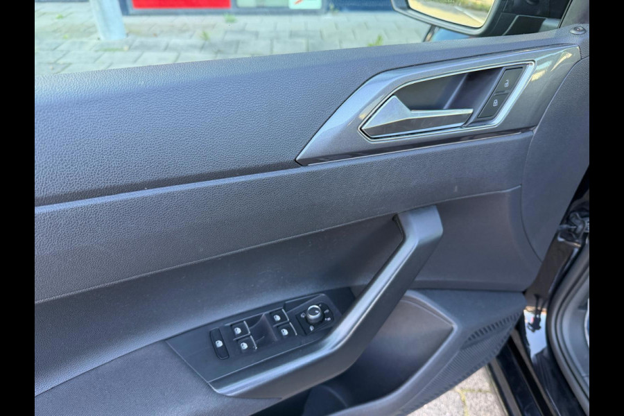 Volkswagen Polo 1.0 TSI Business/Automaat/Carplay