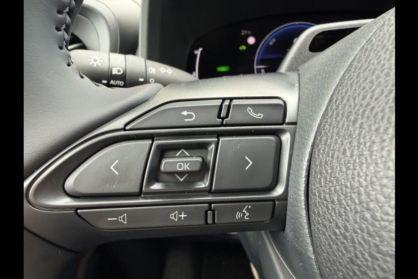 Toyota Aygo X Hybrid 115 pulse Automaat ** Camera ** Stoelverwarming ** Carplay
