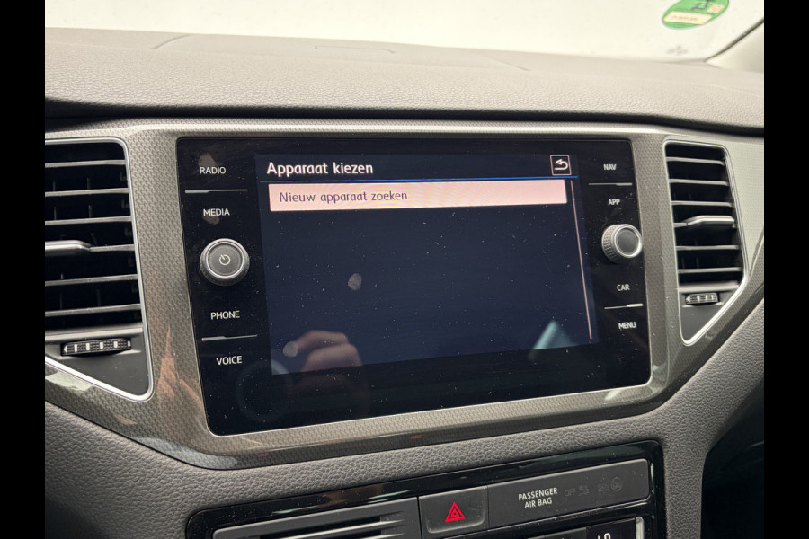 Volkswagen Golf Sportsvan 1.5 TSI ACT Highline Adapt.Cruise Stoelverw Trekhaak Carplay