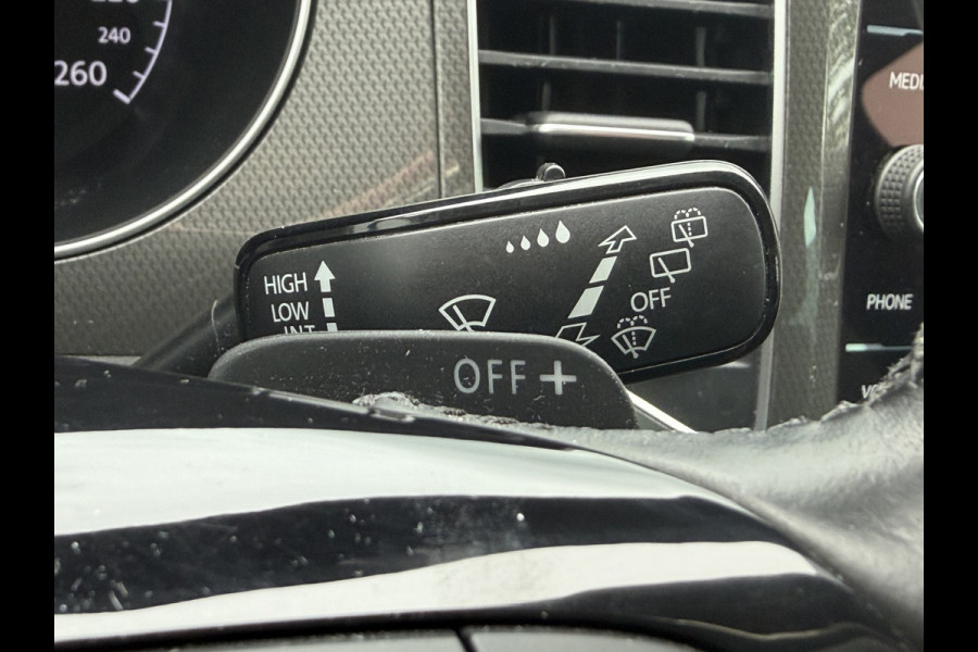 Volkswagen Golf Sportsvan 1.5 TSI ACT Highline Adapt.Cruise Stoelverw Trekhaak Carplay