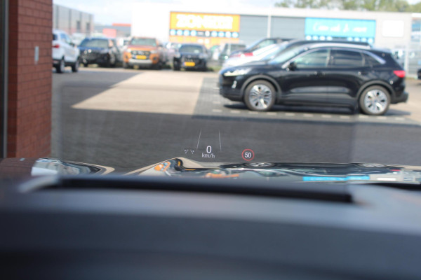 Ford Kuga 2.5 PHEV ST-Line X | Panoramadak | Wegklapbare trekhaak | Head up Display | Adapitve Led | Winter Pack | Bang&Olufsen | AGR-stoelen | 2.100kg trekgewicht