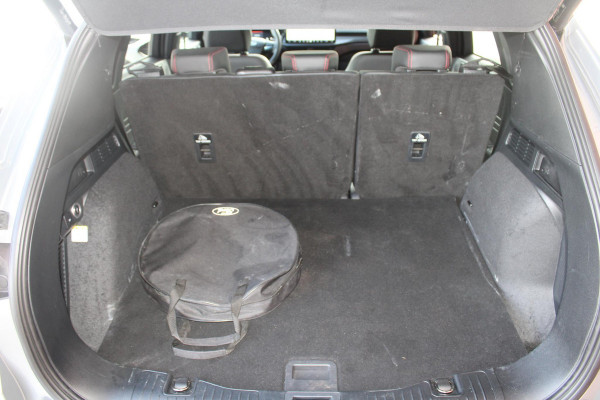Ford Kuga 2.5 PHEV ST-Line X | Panoramadak | Wegklapbare trekhaak | Head up Display | Adapitve Led | Winter Pack | Bang&Olufsen | AGR-stoelen | 2.100kg trekgewicht