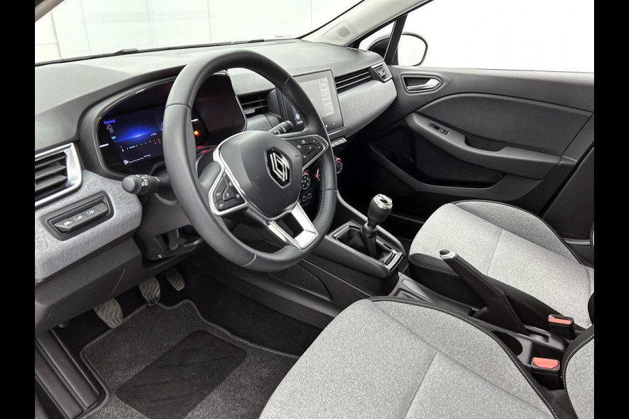 Renault Clio TCe 90PK GPF evolution | CAMERA | NAVI | DEALER ONDERHOUDEN | STOEL VERWARM. | PARK. SENSOREN | CARPLAY
