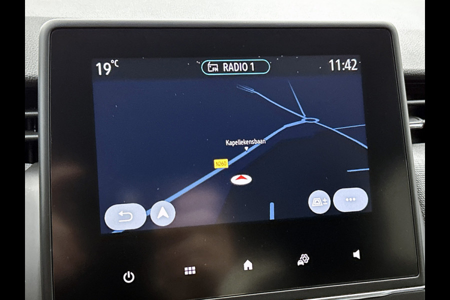 Renault Clio TCe 90PK GPF evolution | CAMERA | NAVI | DEALER ONDERHOUDEN | STOEL VERWARM. | PARK. SENSOREN | CARPLAY