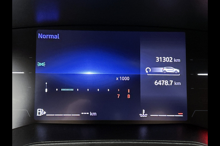 Renault Clio TCe 90PK GPF evolution | CAMERA | NAVI | DEALER ONDERHOUDEN | STOEL VERWARM. | PARK. SENSOREN | CARPLAY