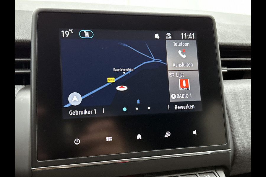 Renault Clio TCe 90PK GPF evolution | CAMERA | NAVI | DEALER ONDERHOUDEN | STOEL VERWARM. | PARK. SENSOREN | CARPLAY