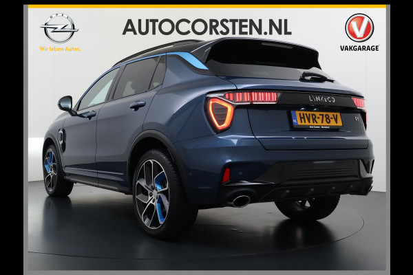 Lynk & Co 01 SOH 96% PHEV AUT-7 261pk Pano-Schuifdak Lmv 20" 360°Camera Apple Carplay Android Auto Adap.Cruise Navi Pdc Ecc Keyless Led Plug- Elek.Memory.Stoel File assistent Dodehoek detector Elektrisch bedienbare achterklep Rijstrooksensor Wifi Verkeersbord detectie 425Nm koppel 3,7kw laadvermogen 1.800kg Trekvermogen