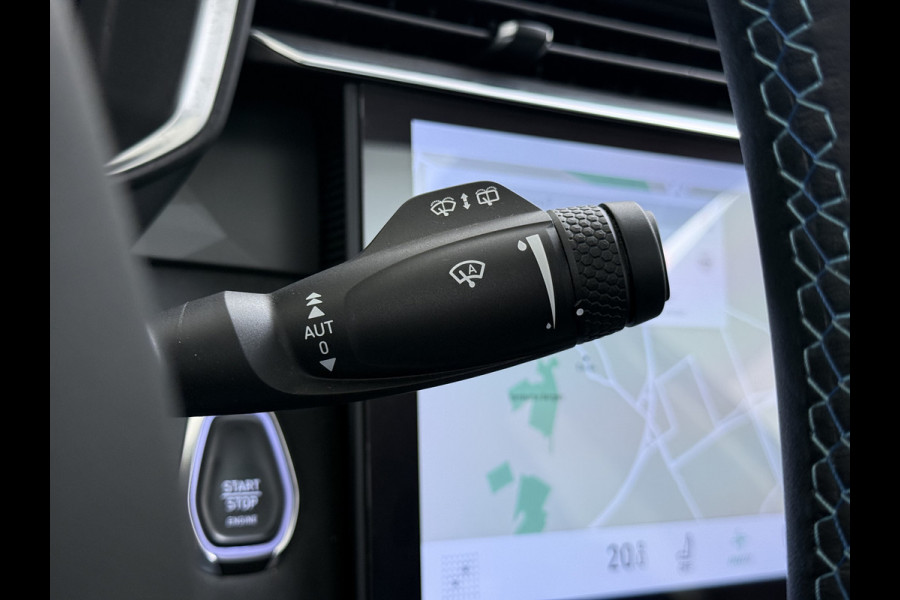 Lynk & Co 01 SOH 96% PHEV AUT-7 261pk Pano-Schuifdak Lmv 20" 360°Camera Apple Carplay Android Auto Adap.Cruise Navi Pdc Ecc Keyless Led Plug- Elek.Memory.Stoel File assistent Dodehoek detector Elektrisch bedienbare achterklep Rijstrooksensor Wifi Verkeersbord detectie 425Nm koppel 3,7kw laadvermogen 1.800kg Trekvermogen