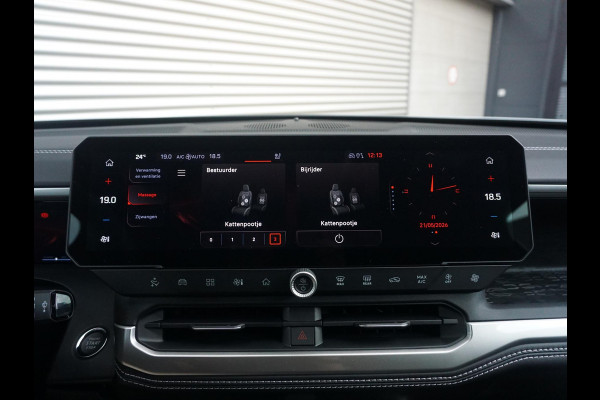 Jeep Compass First Edition 74 kWh | Actieprijs* | Adapt. Cruise | Camera | Carplay | 20" | Elektr. A-Klep | Navi | Winter Pack | Schuif/Kanteldak | Premium Pack | Conv. Pack | Warmtepomp