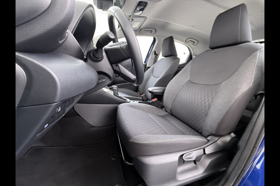 Toyota Yaris 1.5 Hybrid Automaat Camera Adap.Cruise Apple Carplay Android Auto Navi* Ecc Bluetooth Active Regen-Lichtsensor Isofix LTA Stuurhulp Wifi Miracast PCS RSA DRCC 1e Eigenaar