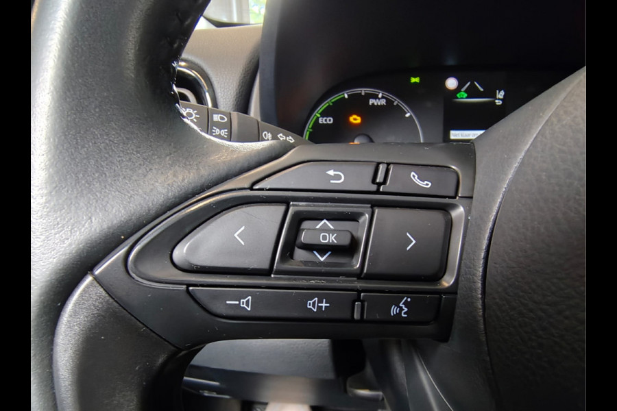 Toyota Yaris 1.5 Hybrid Automaat Camera Adap.Cruise Apple Carplay Android Auto Navi* Ecc Bluetooth Active Regen-Lichtsensor Isofix LTA Stuurhulp Wifi Miracast PCS RSA DRCC 1e Eigenaar