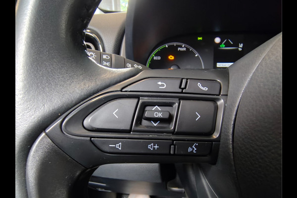 Toyota Yaris 1.5 Hybrid Automaat Camera Adap.Cruise Apple Carplay Android Auto Navi* Ecc Bluetooth Active Regen-Lichtsensor Isofix LTA Stuurhulp Wifi Miracast PCS RSA DRCC 1e Eigenaar