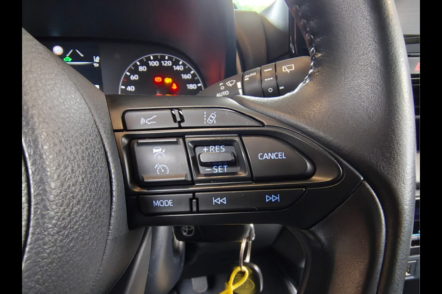 Toyota Yaris 1.5 Hybrid Automaat Camera Adap.Cruise Apple Carplay Android Auto Navi* Ecc Bluetooth Active Regen-Lichtsensor Isofix LTA Stuurhulp Wifi Miracast PCS RSA DRCC 1e Eigenaar