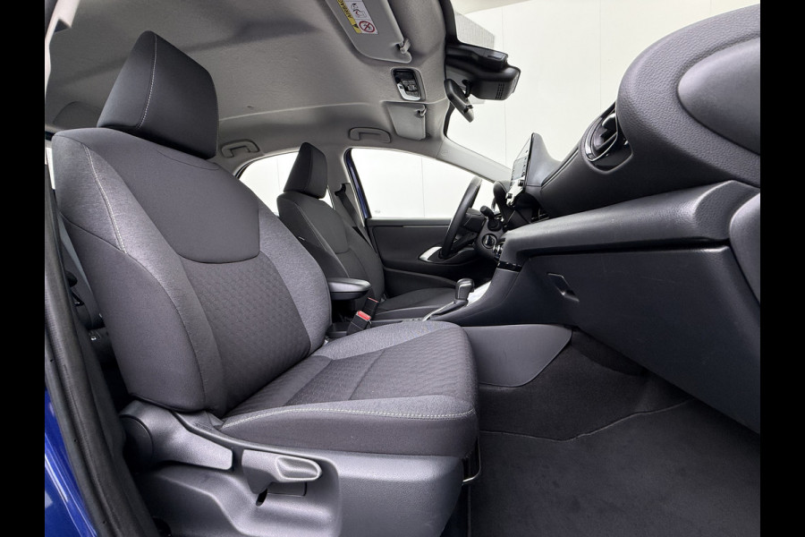 Toyota Yaris 1.5 Hybrid Automaat Camera Adap.Cruise Apple Carplay Android Auto Navi* Ecc Bluetooth Active Regen-Lichtsensor Isofix LTA Stuurhulp Wifi Miracast PCS RSA DRCC 1e Eigenaar