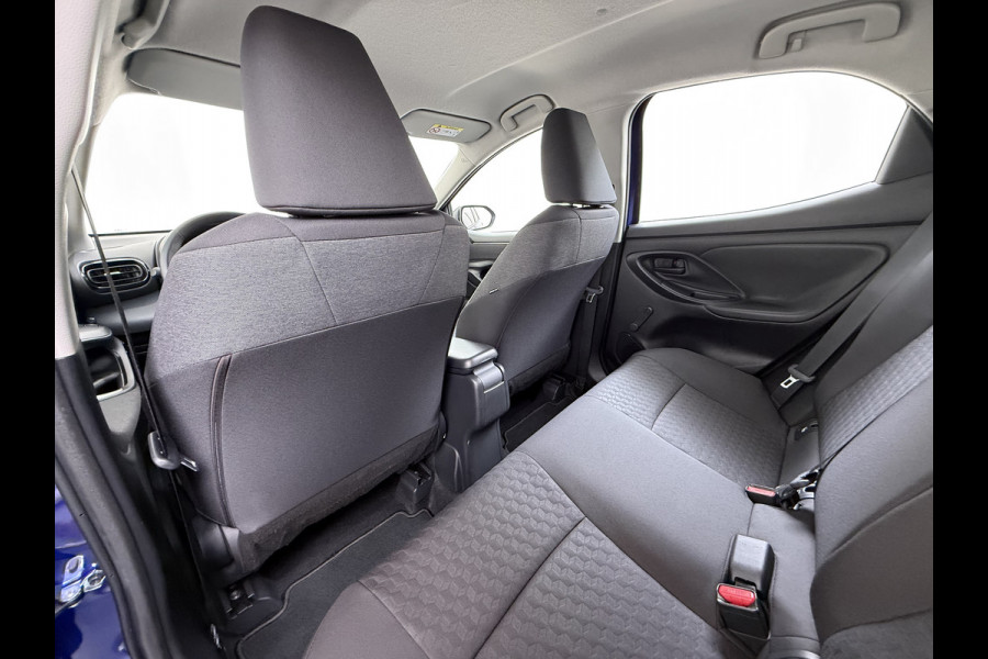 Toyota Yaris 1.5 Hybrid Automaat Camera Adap.Cruise Apple Carplay Android Auto Navi* Ecc Bluetooth Active Regen-Lichtsensor Isofix LTA Stuurhulp Wifi Miracast PCS RSA DRCC 1e Eigenaar