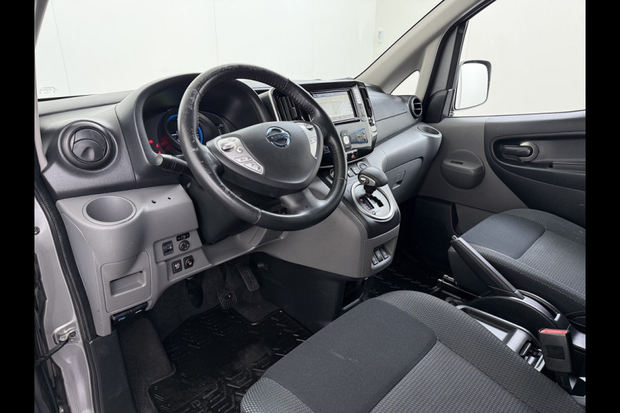 Nissan e-NV200 Evalia 40kWh Automaat 2X Schuifdeur 5-Persoons SOH 89% Camera Stoel+Stuurverwarming Navi DAB Connect Edition Regen-Lichtsensor Cruise Control Bluetooth Privacy Glas Isofix Lmv 15" 1e Eigenaar Dealeronderhouden Origineel Nederlandse Auto
