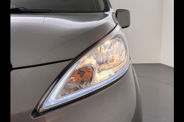 Nissan e-NV200 Evalia 40kWh Automaat 2X Schuifdeur 5-Persoons SOH 89% Camera Stoel+Stuurverwarming Navi DAB Connect Edition Regen-Lichtsensor Cruise Control Bluetooth Privacy Glas Isofix Lmv 15" 1e Eigenaar Dealeronderhouden Origineel Nederlandse Auto